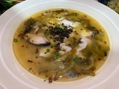 翠花煮酸菜鱼-稻香海鲜饭店(第一国际店)