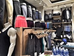 -lululemon(上海浦东IFC店)