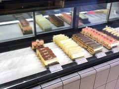 -黑草莓(重庆路店)