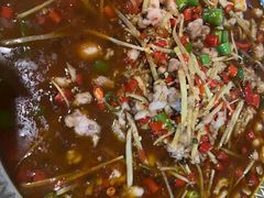 -有红鸡毛店·川菜(建设路店)