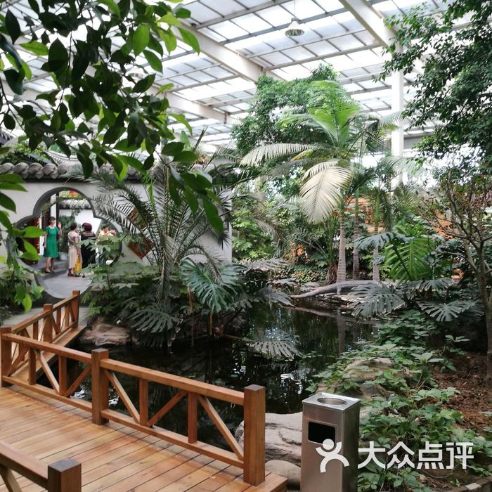 五登生态大酒店