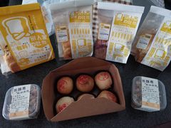 -云朵上的鱼(莘庄店)