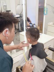 -蓝调造型·烫发·染发