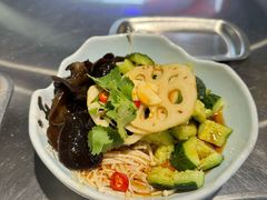 -马路牙子烧烤馄饨酒馆(望京店)