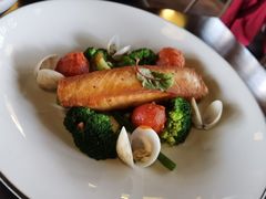 香煎三文鱼配柠檬汁-安妮意大利餐厅(日坛店)