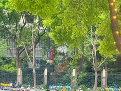-瑞虹新天地月亮湾