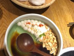 儿时的双味发糕-吃饭皇帝大土家民族菜(正大广场店)