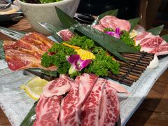 黑牛六拼-明洞阿姨·韩式酱蟹烤肉·创意料理(三元桥店)