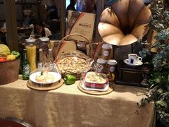 -玛格萝妮(汇智国际商业中心店)