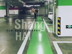 场地-万象城-停车场