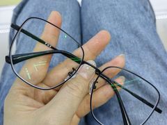 -罗伯特眼镜·蔡司官方授权(罗湖国贸店)