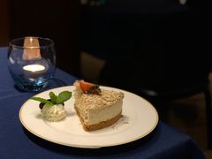 招牌燕麦蛋糕-COVA(新天地Xintiandi店)