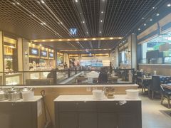 -川骄海鲜自助(王府井奥莱UP TOWN店原世界之花店)