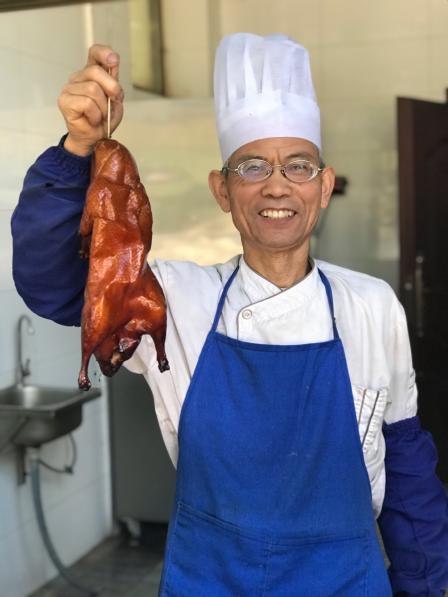 云南兰老鸭学成饭店(宜良店)-"[爱心]我一定要mark这家烤鸭店,吃过.