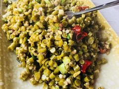 烂肉豇豆-小辣椒·川菜馆·羌家铜锅土火锅(茂县店)