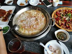 -老来福·非遗酸汤兔(凯旋路店)