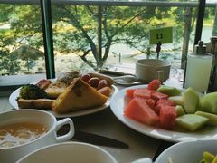 -上海佘山世茂艾美酒店
