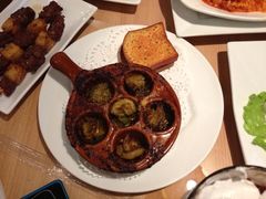 蜗牛-必胜客(漕宝路店)