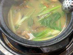 -野菌皇海景野生菌火锅(滨海大道店)