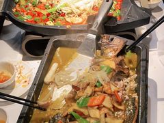 -江边城外烤全鱼(世茂广场店)