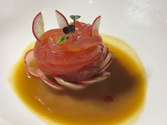 黄鳍金枪鱼配牛油果-Jean Georges