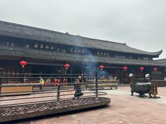 -峨眉山报国寺
