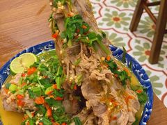 夜市网红火山排骨-曼谷食堂·泰国家庭料理(丹桂路店)