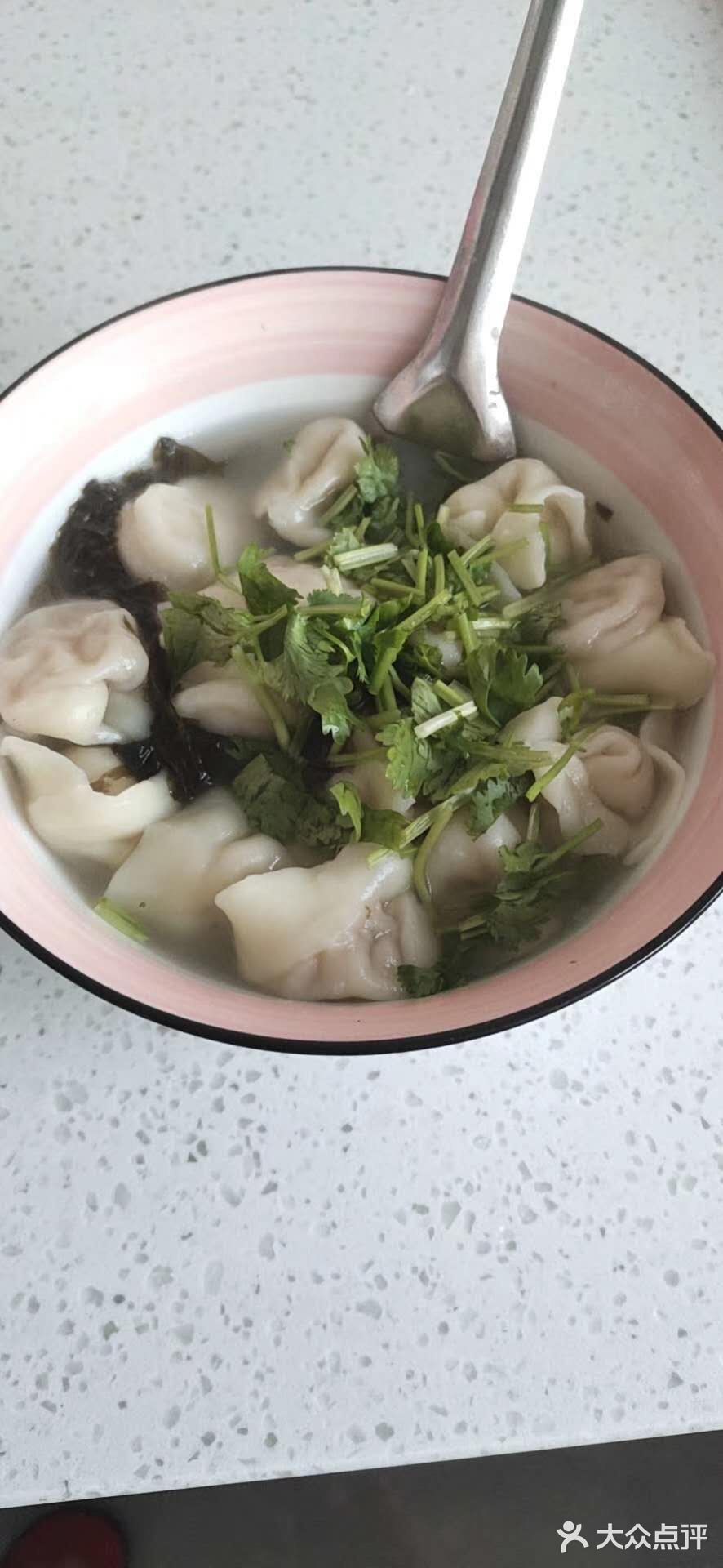 烦的时候没人问，我学会了承受，害怕的时候没人陪