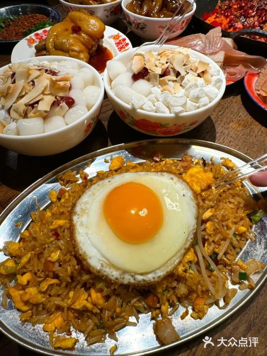 萍姐火锅·公路夜市(武汉首店)图片