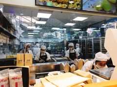 -鲍师傅糕点(百盛西南商都店)