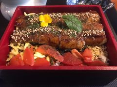自制活鳗鱼盖饭-鳗鱼家·深夜食堂(军博店)