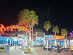 -亚龙湾亚泰商业街