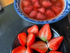 -果松木炭酸菜铜火锅·外婆参鸡汤