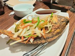 -港丽餐厅(正大店)