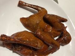脆皮乳鸽-唐宫海鲜舫