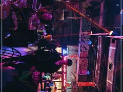-UP嘻哈酒吧(粉巢店)