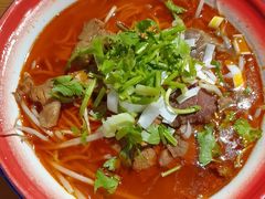 -楚东君•襄阳牛肉面牛杂煲(陆家嘴正大店)