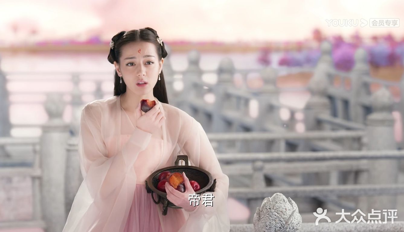 再看他们俩 感觉很不一样