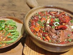 -有红鸡毛店·砂锅菜(抚琴夜市店)