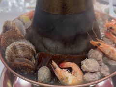 -一口猪海鲜浑锅·东北家常菜