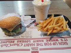 -The Habit Burger Grill 哈比特汉堡(复兴soho店)