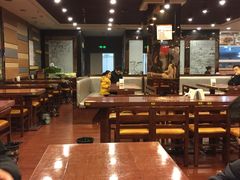 大堂-皇城坝小吃(科华成都王府井购物中心店)