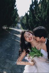 -雪中彩影婚纱摄影·微光艺术中心