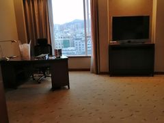 -汕尾巴黎半岛酒店