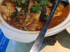 -魏铭鱼头捞饭(晋阳路店)