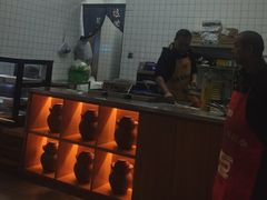 -三叔特色自贡菜(中海国际店)