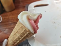 草莓冰激凌-汉巴味德(大悦城店)