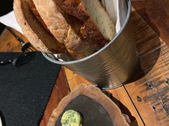 餐前包-AZUL by FUEL蓝色·法式酒馆(琶醍店)