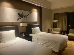 -成都保利公园皇冠假日酒店(熊猫基地店)