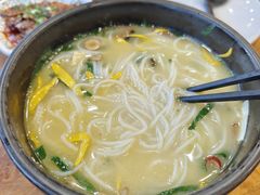 -桥香园过桥米线(国贸店)